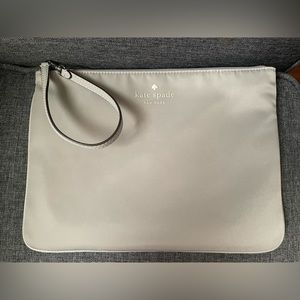 Kate Spade NWOT Wristlet Pouch